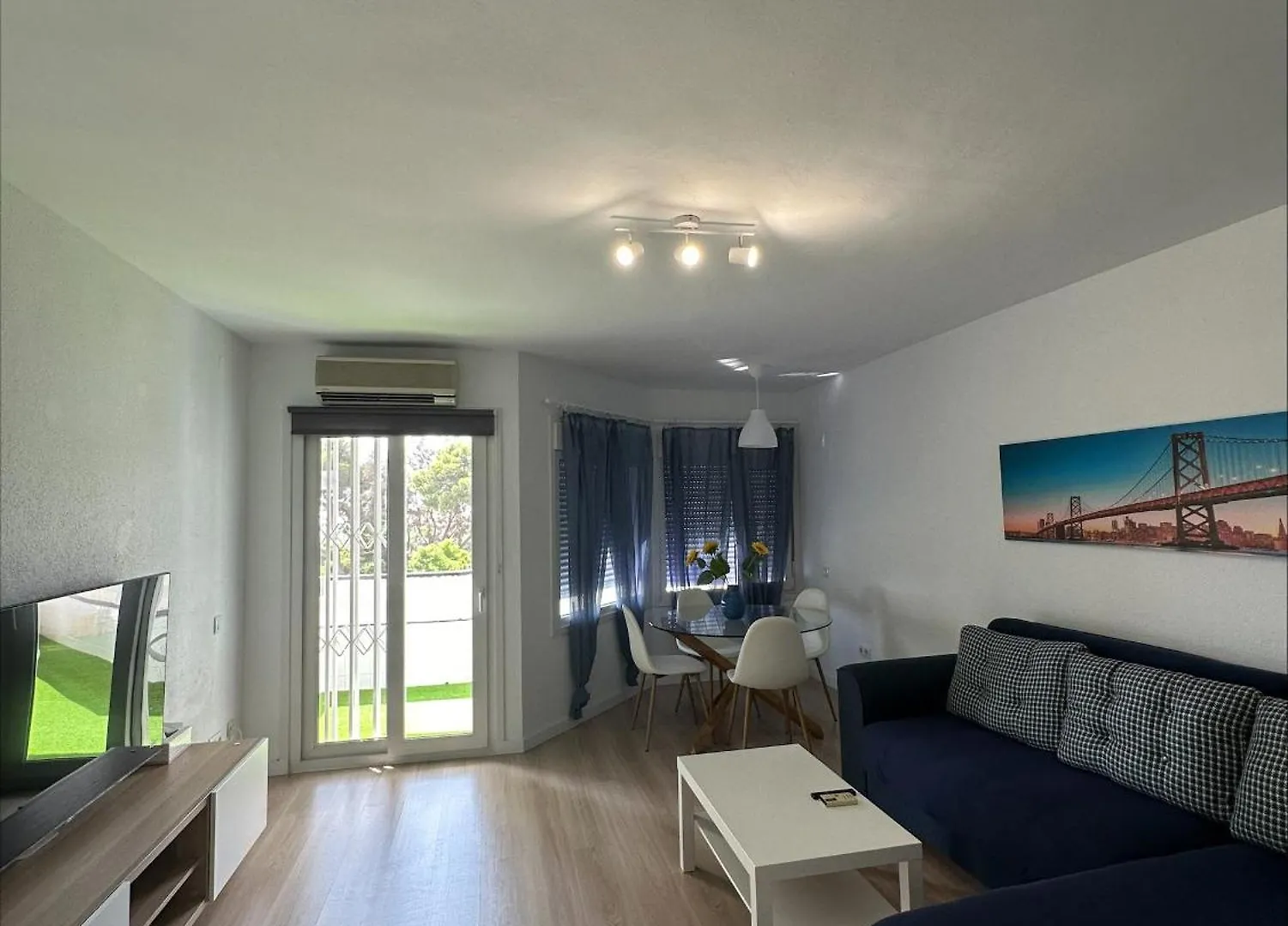 公寓 Amazing Duplex In Diorama A, 2-7